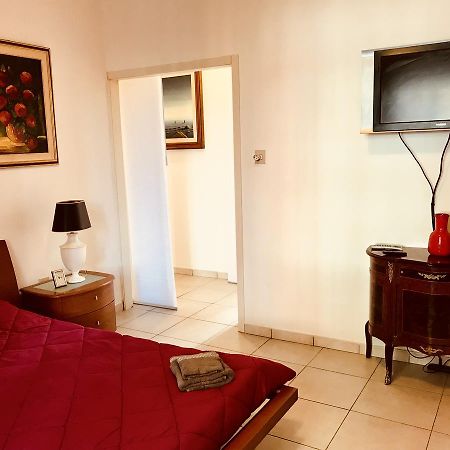 Tl Appartamenti Arance E Rose Bologna Bagian luar foto