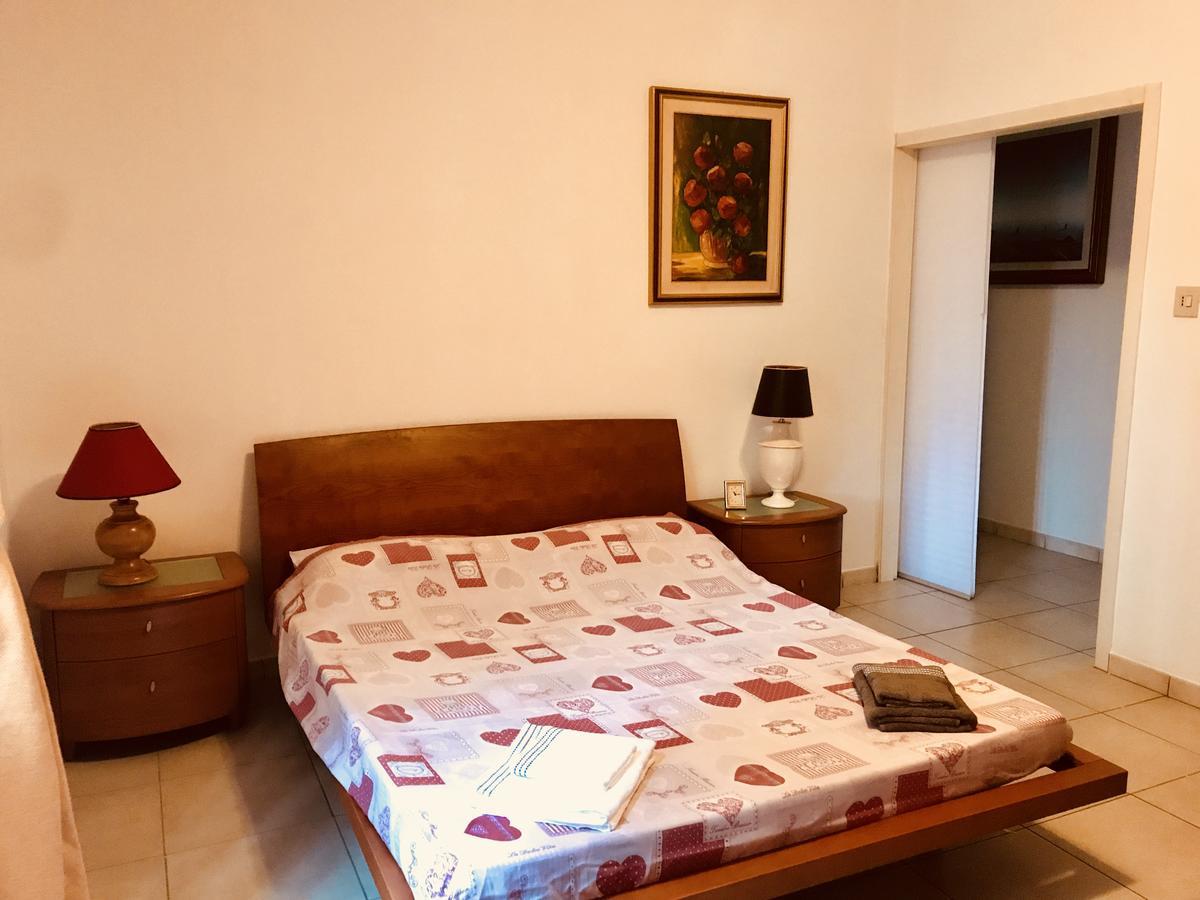 Tl Appartamenti Arance E Rose Bologna Bagian luar foto